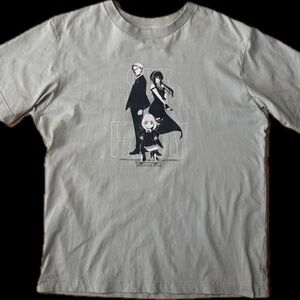 Uniqlo SPY x FAMILY Anime Tee (M) – Anya, Loid & Yor Forger Graphic Shirt